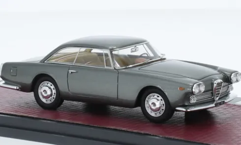 Alfa Romeo 2000 Praho Touring, grau, 1960, 1:43, Matrix