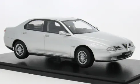 Alfa Romeo 166, silber, 1999, 1:18, Triple 9 Collection