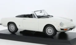 Alfa Romeo 2000 Spider, weiss, 1978, 1:18, Norev