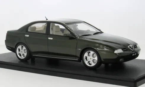 Alfa Romeo 166 Super 3.0, grün, 1998, 1:18, Cult Scale Models