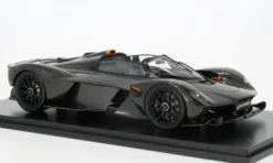 Aston Martin Valkyrie Spider, dunkelbraun, 2023, 1:18, Spark