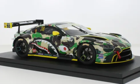 Aston Martin Vantage GT3, grün/braun, 1:18, Pop Race