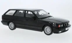 BMW 5er (E34) Touring, schwarz, 1991, 1:18, MCG