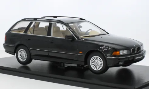 BMW 5er (E39) Touring, schwarz, 1:18, Triple 9 Collection