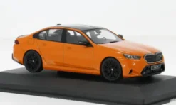 BMW M5 (G90), orange, 1:43, Solido