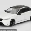 BMW M5 (G90), weiss, 2025, 1:64, Mini GT