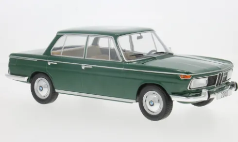 BMW 2000 (Typ 121), dunkelgrün, 1966, 1:18, MCG