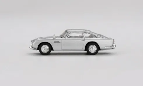BMW Z8, silber/schwarz, 1999, 1:64, Mini GT