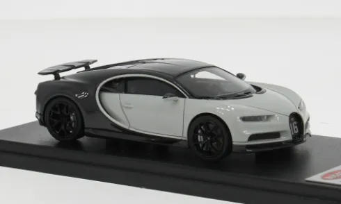 Bugatti Chiron Sport, grau/silber, 1:43, Look Smart
