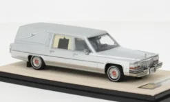 Cadillac Superior Hearse, silber, 1980, 1:43, Stamp Models