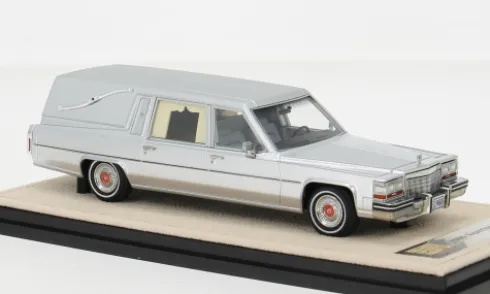 Cadillac Superior Hearse, silber, 1980, 1:43, Stamp Models