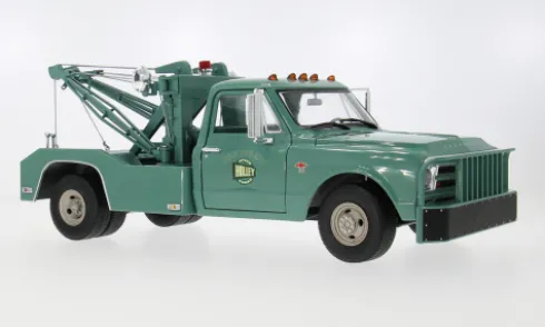 Chevrolet C-30 Dually Wrecker, grün, 1967, Holley Speed Shop, 1:18, Greenlight