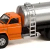 Chevrolet C-60 Fertilizer Truck, orange/silber, 1982, 1:64, Greenlight