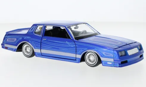 Chevrolet Monte Carlo Lowrider, blau/Dekor, 1986, 1:24, Maisto