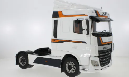 DAF XF Space Cab, weiss, 2016, 1:18, Premium ClassiXXs