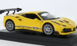 Ferrari 488 Challenge, gelb, #25, 1:24, Bburago