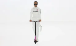Figur Hamilton skate scooter, 2016, 1:18, Cartrix