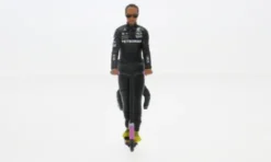 Figur Hamilton skate scooter, 2021, 1:18, Cartrix