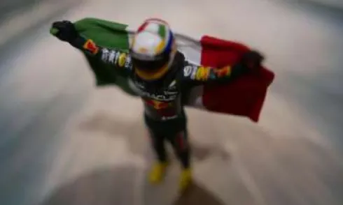 Figur Sergio Perez, 1:43, Cartrix