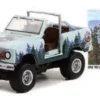 Ford Bronco, hellblau/Dekor, 1967, Smokey Bear, 1:64, Greenlight