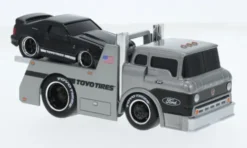 Ford C600 Flatbed, silber/schwarz, 1966, 1:64, Maisto