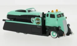 Ford Coe, hellgrün/schwarz, 1950, 1:64, Maisto
