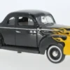 Ford Deluxe, schwarz/Dekor, 1940, 1:18, Motormax