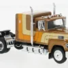 Ford LTL-9000, braun/Dekor, 1978, 1:64, IXO