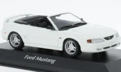 Ford Mustang Convertible, weiss, 1994, 1:43, Maxichamps