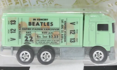 - Hiway Hauler, The Beatles, 1:64, Hot Wheels Premium