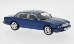 Jaguar XJ8 (X308), blau, 1998, 1:43, IXO