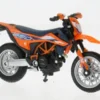KTM 690 SMC R, orange/blau, 1:18, Maisto