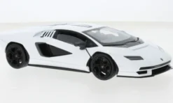 Lamborghini Countach LPI 800-4, weiss, 1:24, Welly