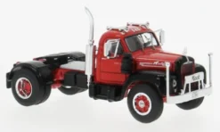Mack B 61, rot/schwarz, 1953, 1:64, IXO