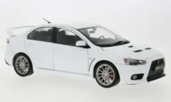 Mitsubishi Lancer Evolution X, weiss, 1:18, Sun Star