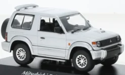 Mitsubishi Pajero SWB, silber, 1991, 1:43, Maxichamps