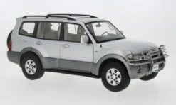 Mitsubishi Pajero V73, silber, 1:18, Sun Star
