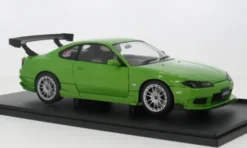 Nissan Silvia S15 Spec-R Aero, grün, 1:18, Solido