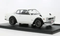 Nissan Skyline 2000 GT-R (C10) Hakosuka, weiss, 1970, 1:18, Solido