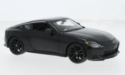 Nissan 400Z, schwarz, 2023, 1:24, Maisto