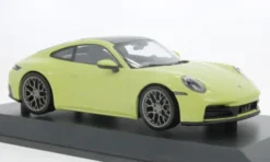 Porsche 911 (992.2) Carrera Coupe, gelb, 2024, 1:18, Minichamps