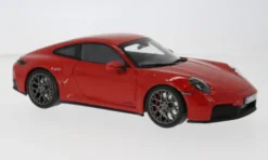 Porsche 911 Carrera 4 GTS, rot, 2025, 1:18, Norev