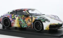Porsche 911 (992) Carrera 4S, 2019, Flower Design, 1:18, Minichamps