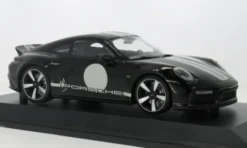 Porsche 911 (992) Sport Classic, schwarz, 2022, 1:18, Minichamps