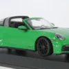 Porsche 911 (992) Targa 4 GTS, grün, 2021, 1:18, Minichamps