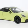 Porsche 911 (992.2) Targa 4 GTS Hybrid, hellgelb, 2025, 1:18, Maisto