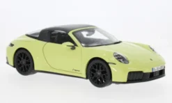 Porsche 911 (992.2) Targa 4 GTS Hybrid, hellgelb, 2025, 1:18, Maisto