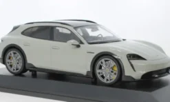 Porsche Taycan Cross Tourismo Turbo S, hellgrau, 2021, 1:18, Minichamps