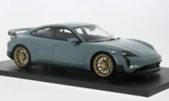 Porsche Taycan Turbo GT, grün, 2024, 1:18, Minichamps