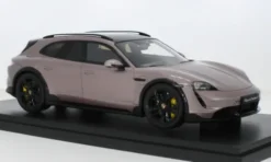 Porsche Taycan Turbo S Cross Turismo, rosa, 2022, 1:18, GT Spirit